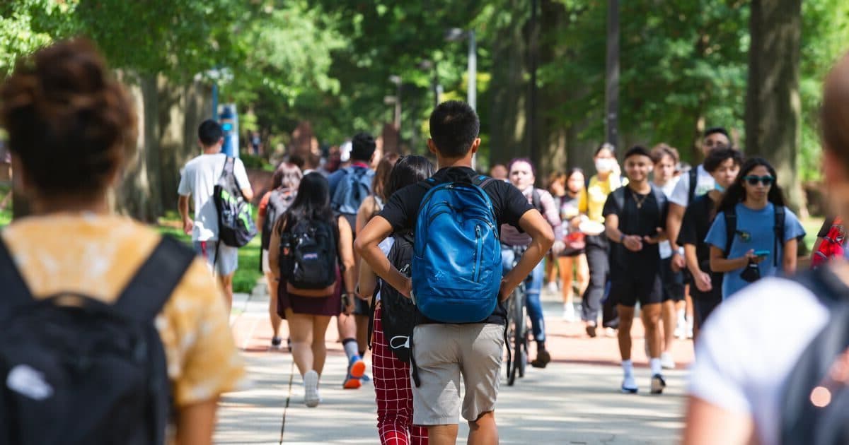Students out and about on campus for the first day classes of the Fall 2021 semester